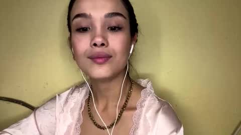 Amina online show from February 9, 7:27 pm