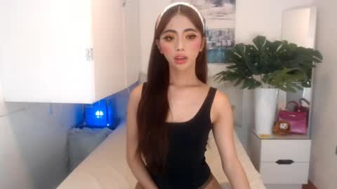 Ariella online show from August 3, 3:18 pm