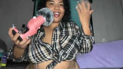 TheeGoddessAset online show from December 4, 4:04 am