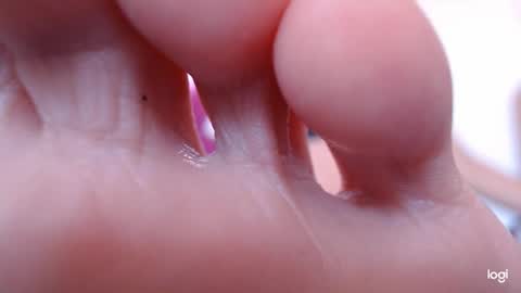 ashley online show from February 15, 9:15 pm