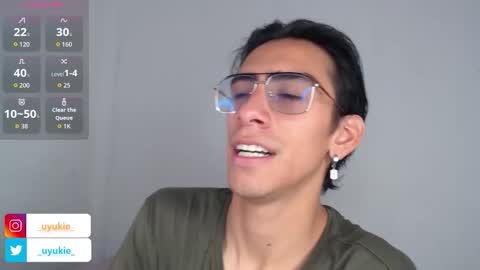 Ash online show from February 26, 5:27 pm