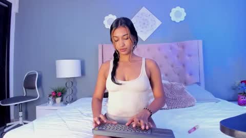 ashanty_malcom online show from March 2, 2:32 pm