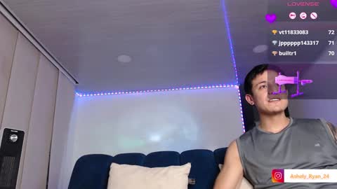 Ashley And Ryan  online show from November 15, 1:18 am