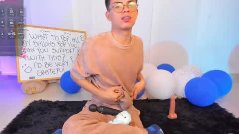 Asher online show from May 4, 4:30 am