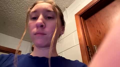 ash  online show from February 5, 6:11 pm