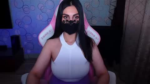   Yasmina   online show from November 24, 8:13 am