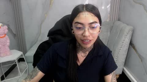 ashley_blum_v online show from October 24, 8:31 pm