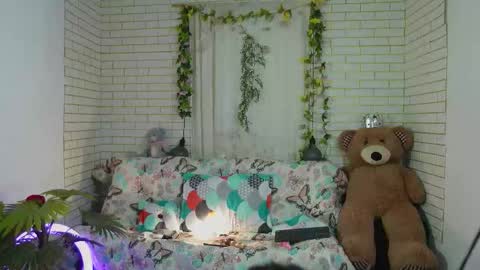 Snapshot of ashley_winhouse chatting on October 8, 5:57 am ashley_winhouse online show from October 8, 5:57 am