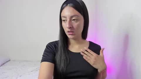 Snapshot of ashleybazan1 chatting on September 18, 4:11 pm Ashley online show from September 18, 4:11 pm