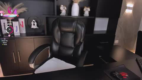 Ashley Jhonson  online show from October 21, 8:34 pm