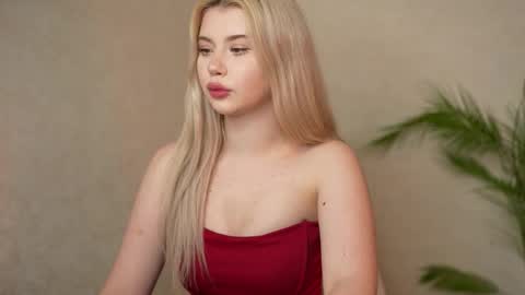 AshleyNiko online show from October 20, 1:27 pm