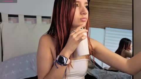 ashly_jones_ online show from April 11, 8:18 am