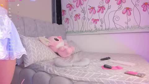 Paula Baleta  online show from October 21, 3:55 am