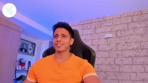 my name real is camilo online show from August 5, 1:35 am