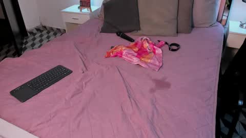 PAO   online show from January 15, 11:30 pm