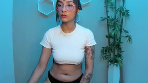 Camila online show from February 23, 5:04 pm