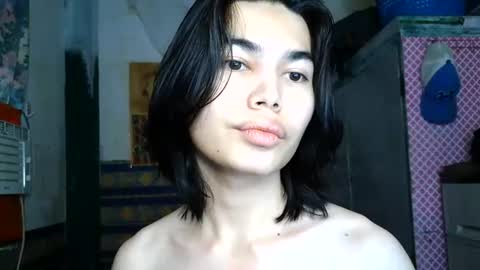asian_babyboi online show from June 30, 7:23 pm