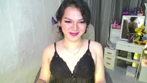 asian_handsomexx online show from July 14, 9:58 am