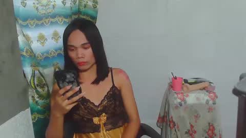 asian_hillary online show from January 8, 3:51 am