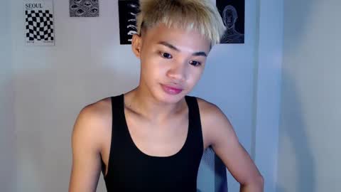 asian_lover05 online show from July 26, 8:06 pm
