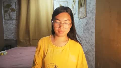 Snapshot of asian_rhean chatting on September 17, 12:03 am Rhean online show from September 17, 12:03 am