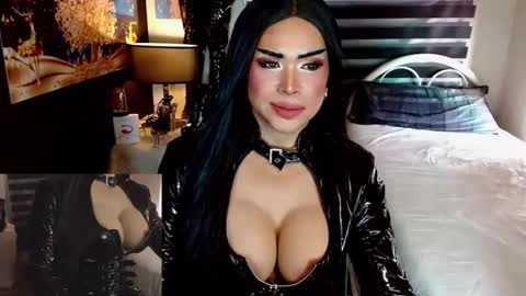 nicole online show from February 20, 6:48 am