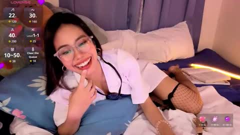 candy online show from November 7, 9:56 am