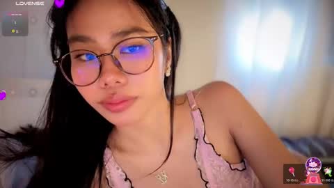 candy online show from April 8, 2:25 am