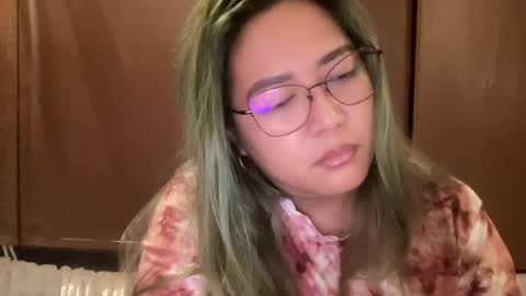 Curvy online show from June 19, 3:07 pm