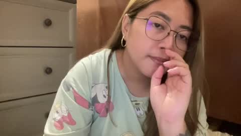 Curvy online show from July 30, 4:29 pm