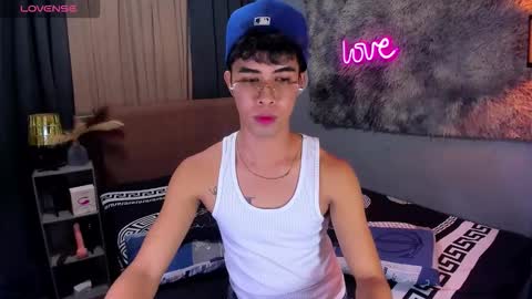 asiancum_peter online show from October 16, 10:15 am