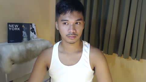 Snapshot of asianhunk_jamesx chatting on October 19, 8:24 pm asianhunk_jamesx online show from October 19, 8:24 pm