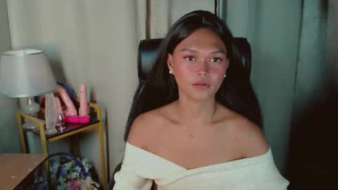 Kianna online show from May 21, 12:44 pm