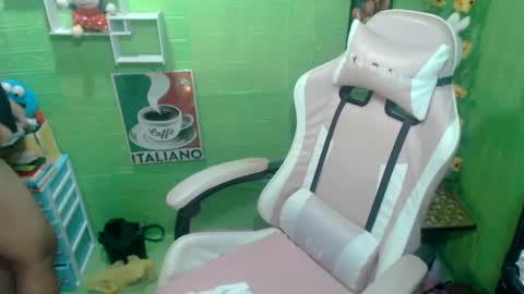 asiankitty23xx online show from February 28, 12:10 am