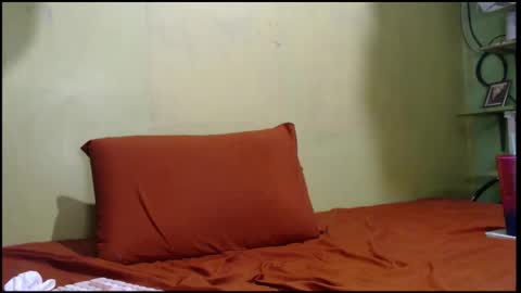 Snapshot of asianmhay24 chatting on September 27, 7:17 am Mhay online show from September 27, 7:17 am