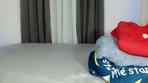 Roy online show from April 17, 9:50 pm