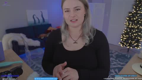 Asiri   pronounced Ah-siri Please no nicknames   3 online show from December 17, 1:07 am