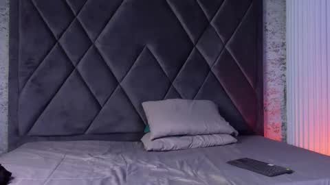 Aslan  online show from December 20, 8:49 pm