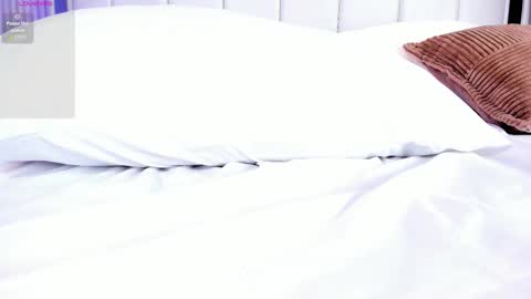 A S L Y   S A N D E R online show from November 28, 5:04 am