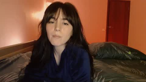 Asi online show from December 1, 10:12 pm