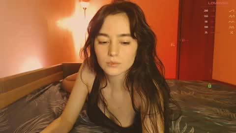 Asi online show from December 2, 10:51 pm