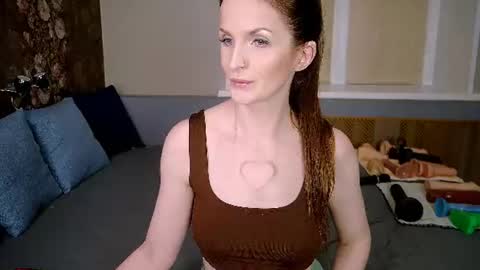 assprincesshot online show from July 3, 11:42 pm