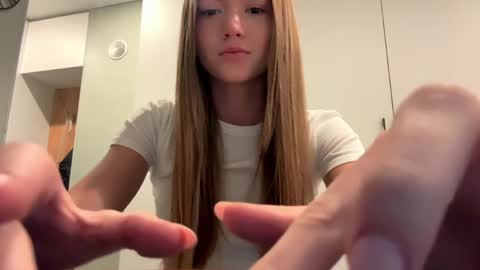 DiLuna online show from April 4, 6:31 am