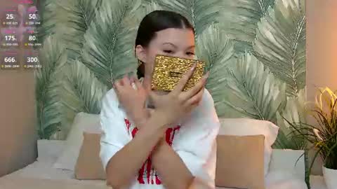 Aster Quinn online show from July 10, 4:39 am