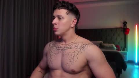 astonhills online show from September 19, 12:04 am