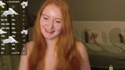 Snapshot of astoria_ross_ chatting on October 23, 3:13 pm Astoria online show from October 23, 3:13 pm