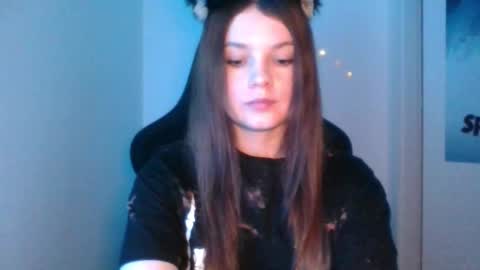 astradream_ online show from February 28, 12:36 am