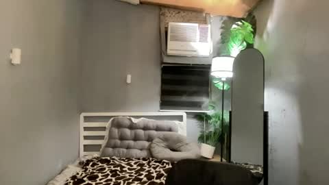 Astrid online show from March 11, 12:30 pm