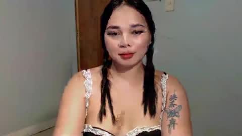 astrid_slutx online show from August 2, 1:24 pm