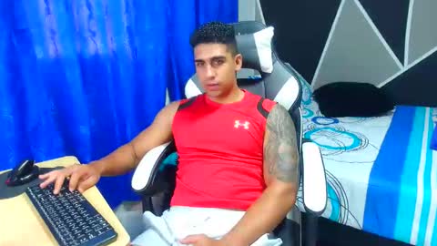 Snapshot of astromgrey chatting on October 1, 3:22 pm Astrom model independent online show from October 1, 3:22 pm